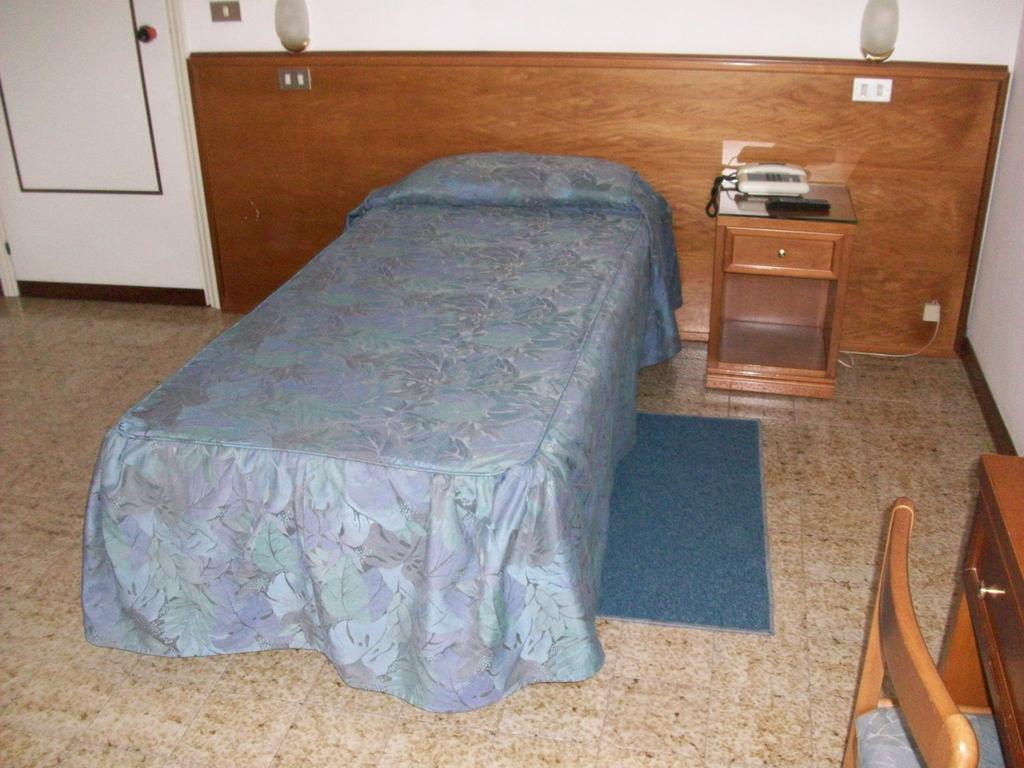 Hotel Santorotto Di Fabio Terrosi Sinalunga Δωμάτιο φωτογραφία
